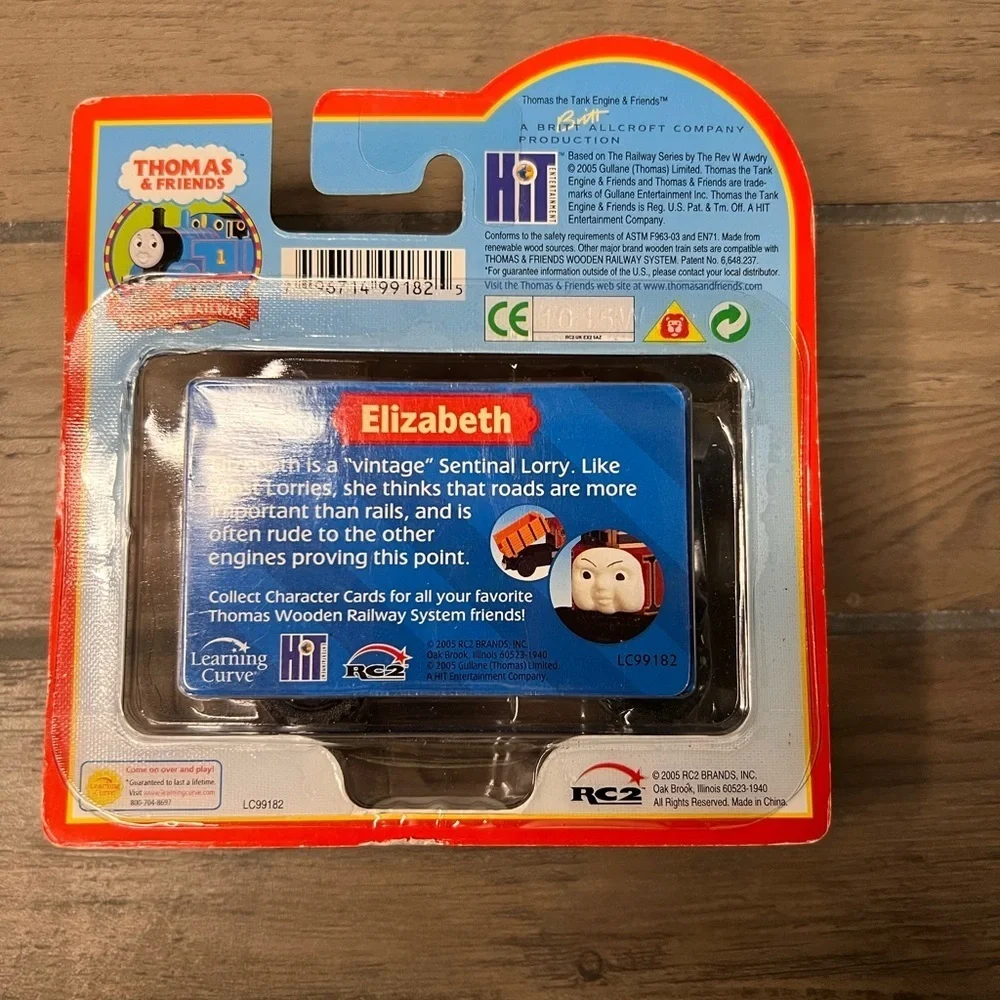 THOMAS & FRIENDS Wooden Railway Train *Elizabeth* 2005 *COLLECTOR CARD* NIB